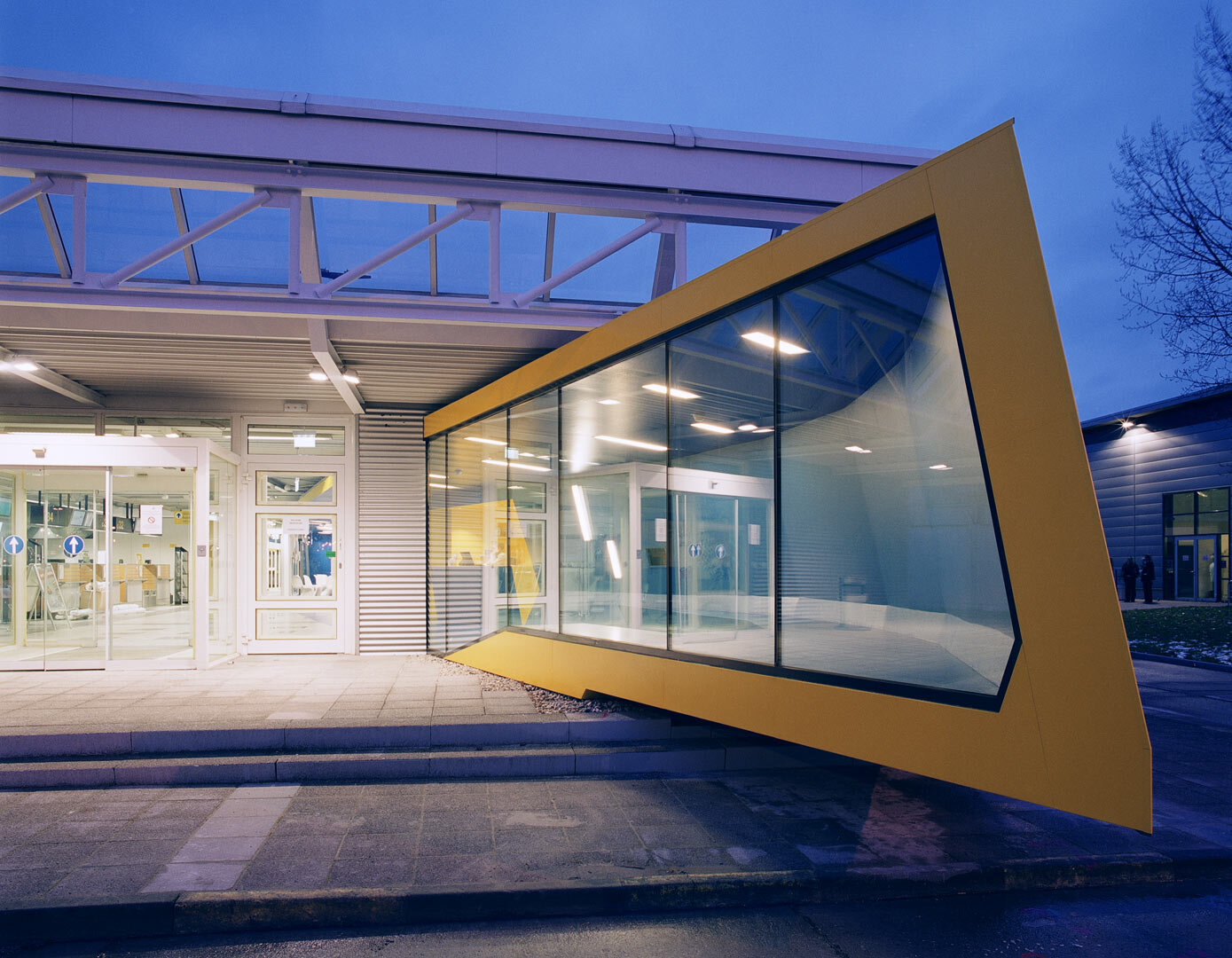 Flughafen Schönefeld Parken Terminal D www.kardorff.de